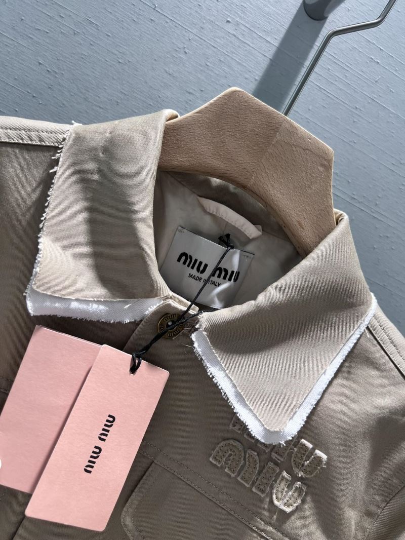 Unclassified Brand Outwear